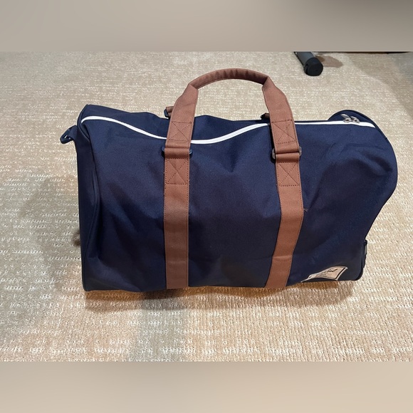 Herschel Novel Navy and Tan 43 L Duffel Bag - Picture 6 of 7